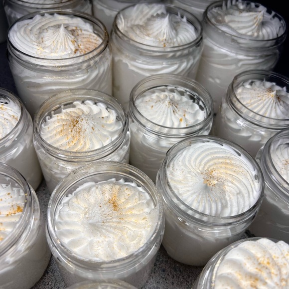 BEST EVER Body Butter♡ - BaddieBody (unscented + plain) - Picture 7 of 9